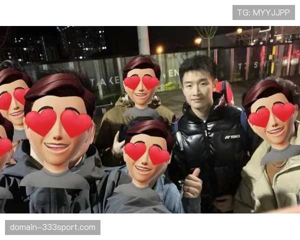 李诗沣训练完直接拎着爱马仕去吃夜宵? 李诗沣训练完直接拎着爱马仕去吃夜宵?
